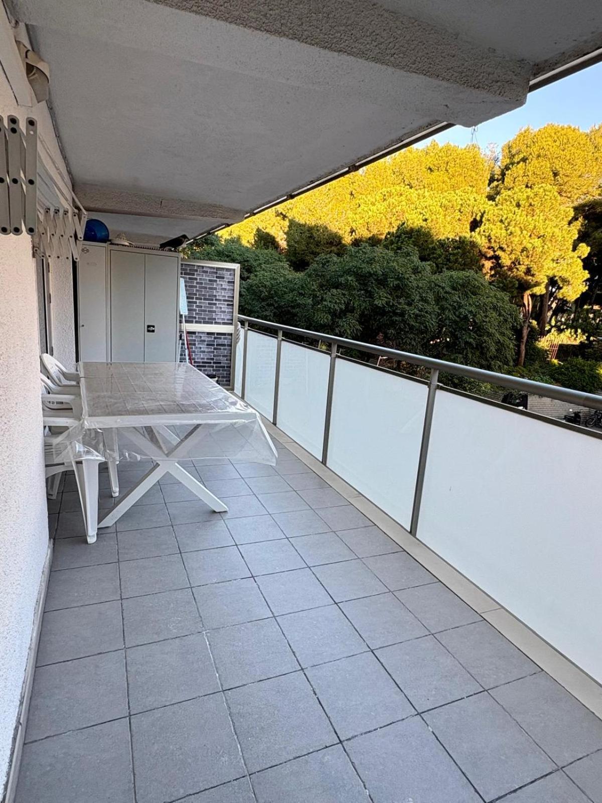 Chez Chantal 3 Chambres Au Centre Touristique De Salou Avec Garage Exterior photo
